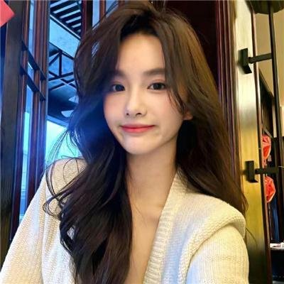 女玩家喜迎春